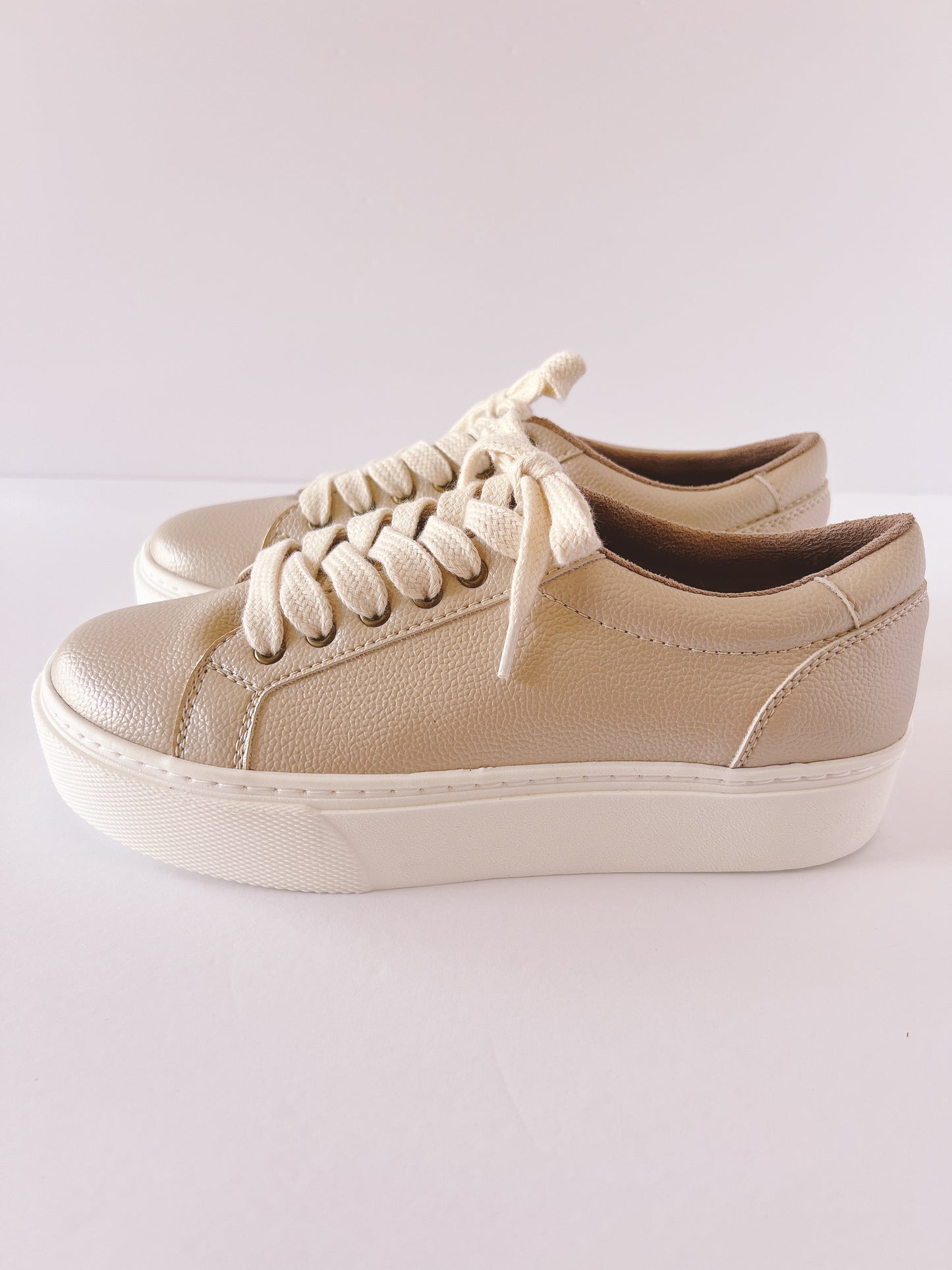 Nela Sneakers